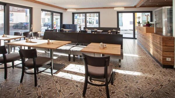 Gasthaus Rose | Bistro | Gästezimmer, Altensteig